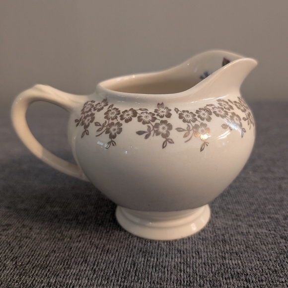 3/$30 | Empire Porcelain, Golden Bouquet Creamer, 22K Gold Trim, Made in England - Picture 2 of 4